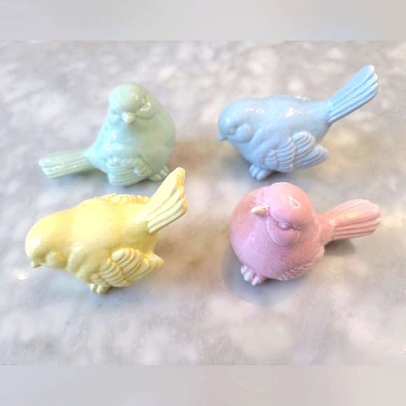 Set of 4 Porcelain Birds Bridal, Cottagecore - Picture 1 of 2
